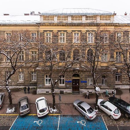 Avangard Qn Romana 26 Apart Лвив Екстериор снимка