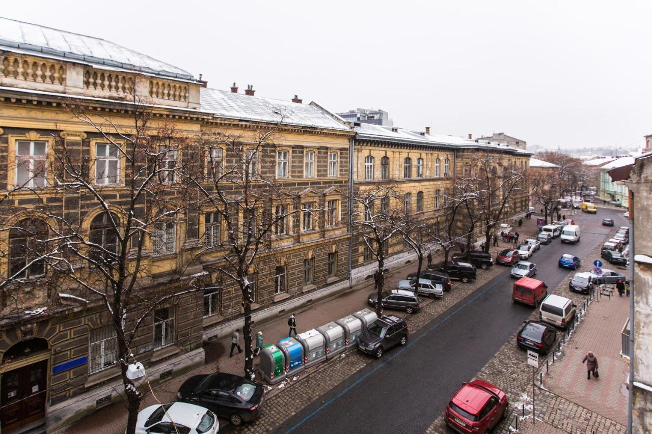 Avangard Qn Romana 26 Apart Лвив Екстериор снимка